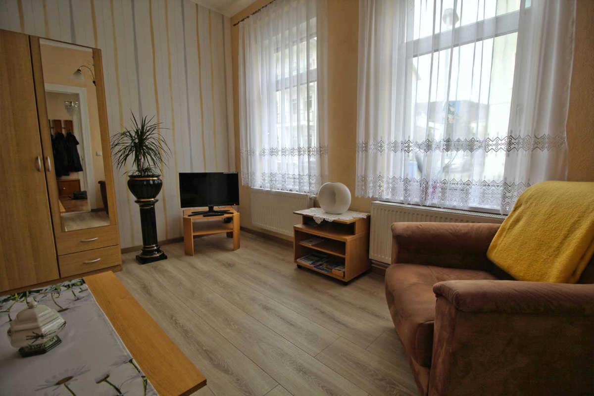 Ferienwohnung Thurk Sassnitz Exterior photo